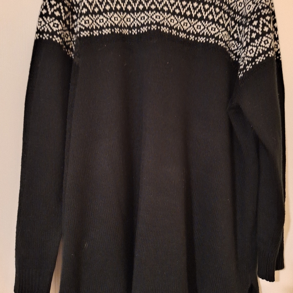 Black and White Patterned Women's Sweater 3X 22/24 - Picture 3 of 3